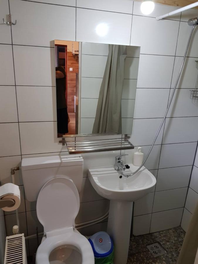 Hompot Accommodation Дева Екстериор снимка