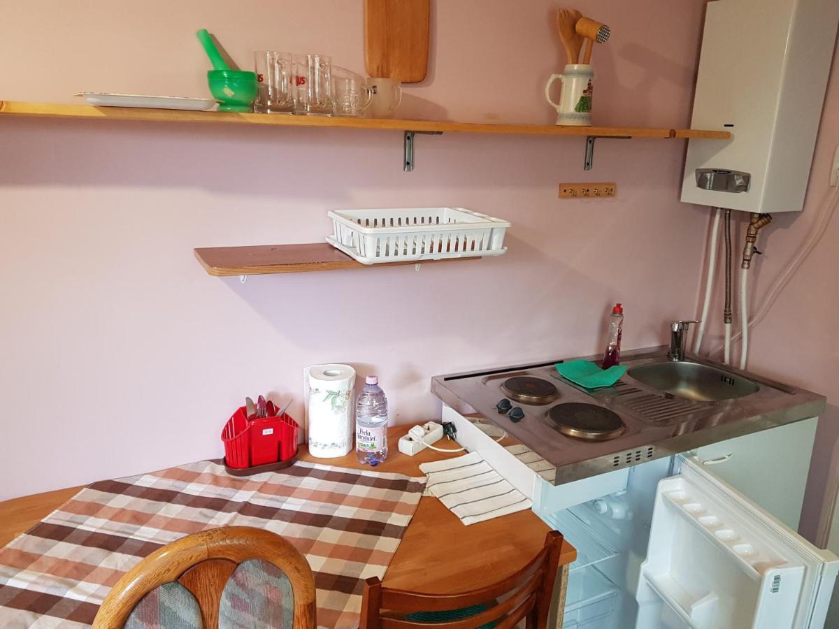 Hompot Accommodation Дева Екстериор снимка