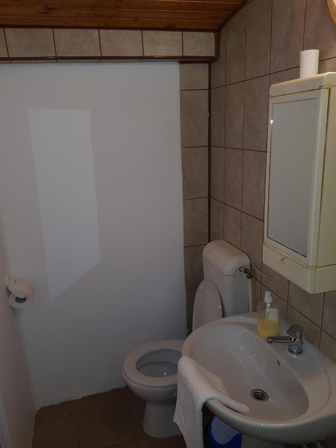 Hompot Accommodation Дева Екстериор снимка